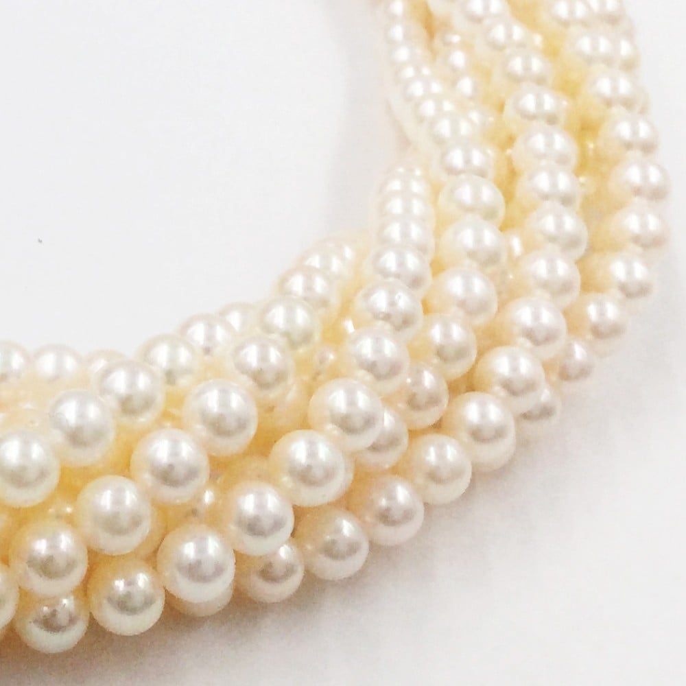 5.0-5.5mm Round White Cultured Akoya Pearls by Strand